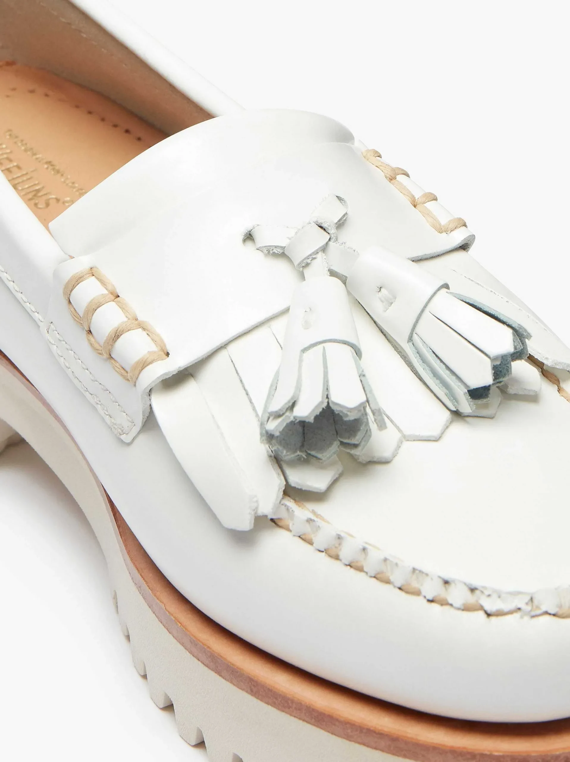 Weejuns 90S Esther Kiltie Tassel Loafers|G.H.BASS Outlet